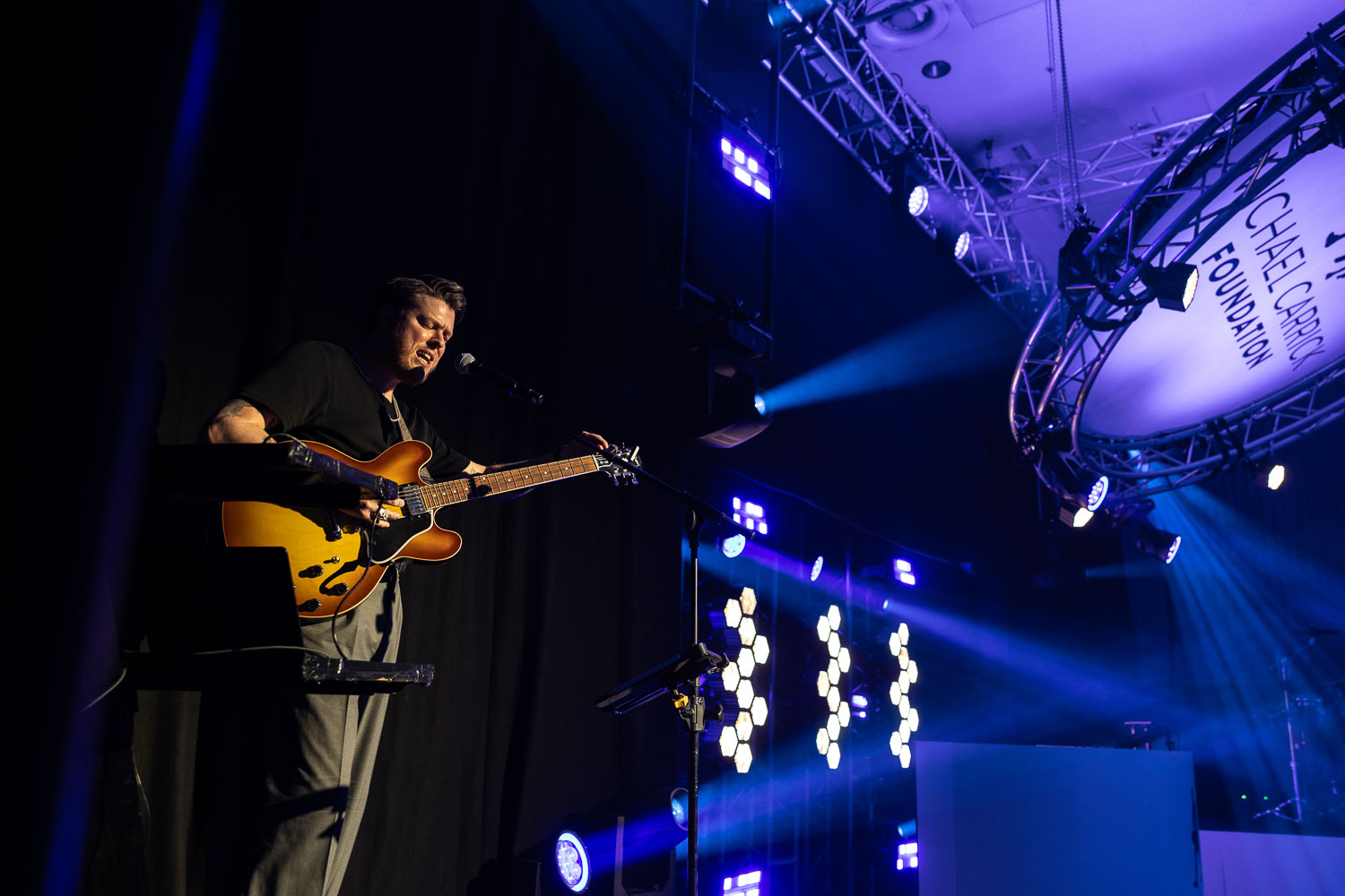 the deansgate manchester hotel blue lighting for event