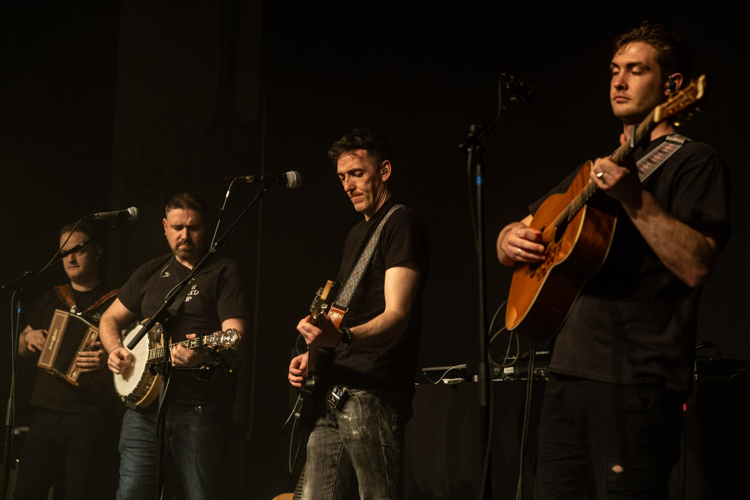 Emerald green event styling at an event in Manchester photographed by ER Event Photography
